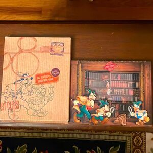 Disney m. Mouse private ear frame official Disneyana 2002 mystery at Epcot NiB